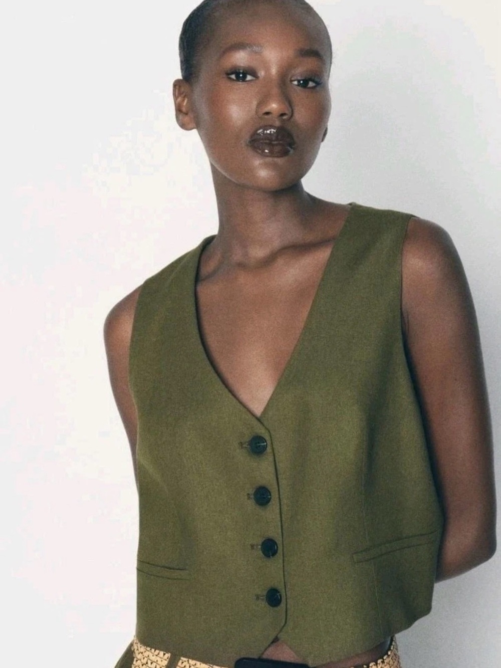 Zara Olive Green Sleeveless Vest